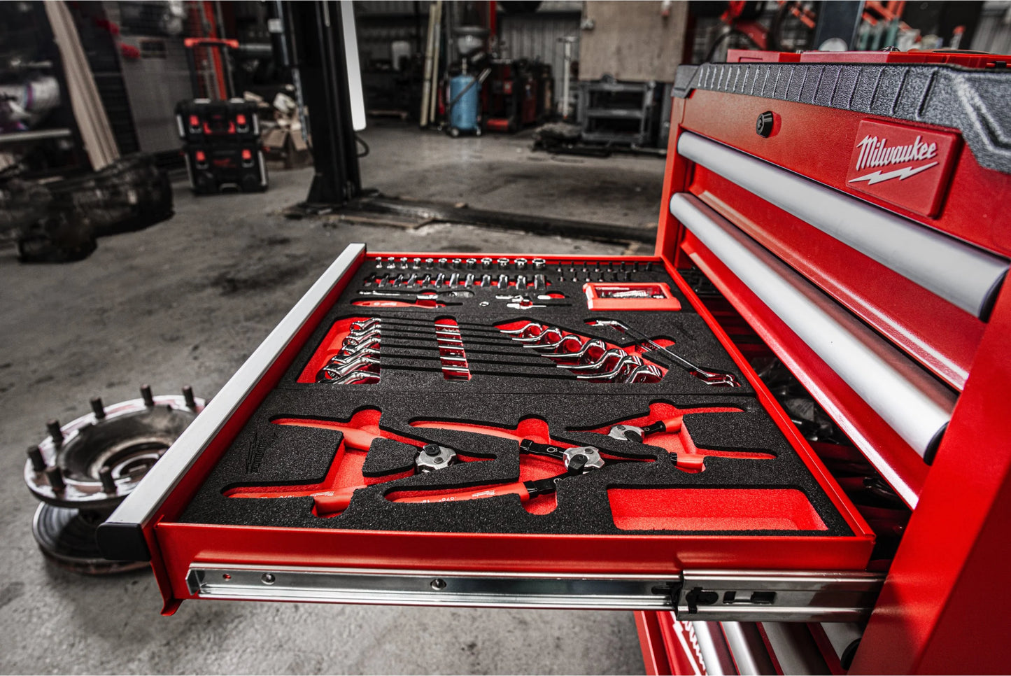 Gereedschapswagen met 7 laden Toolguard 69 cm Milwaukee