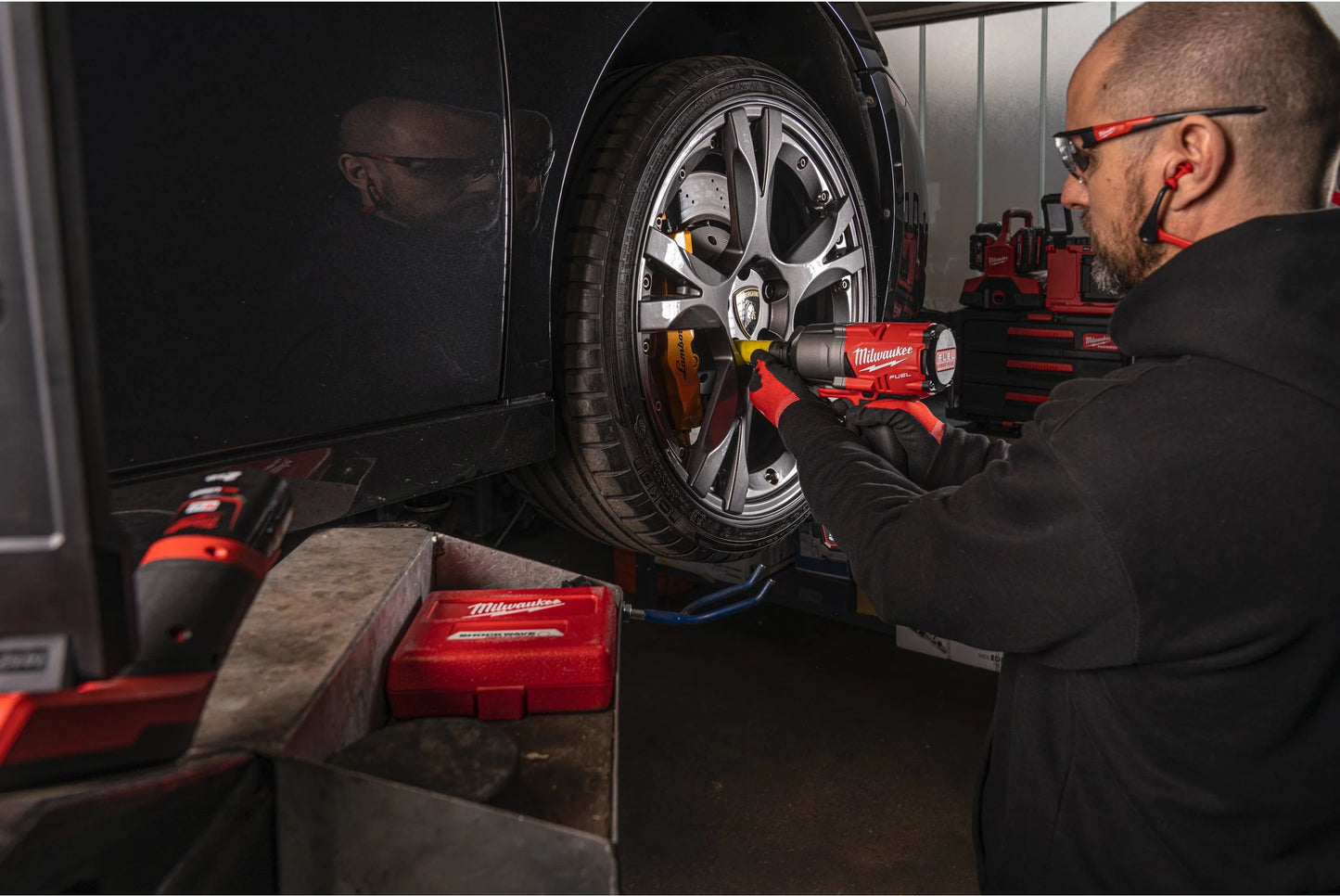 Milwaukee M18 FUEL ONE-KEY 1/2" Impact Wrench + 2 5Ah Batteries + Charger + Case, M18 ONEFHIWF12-502X