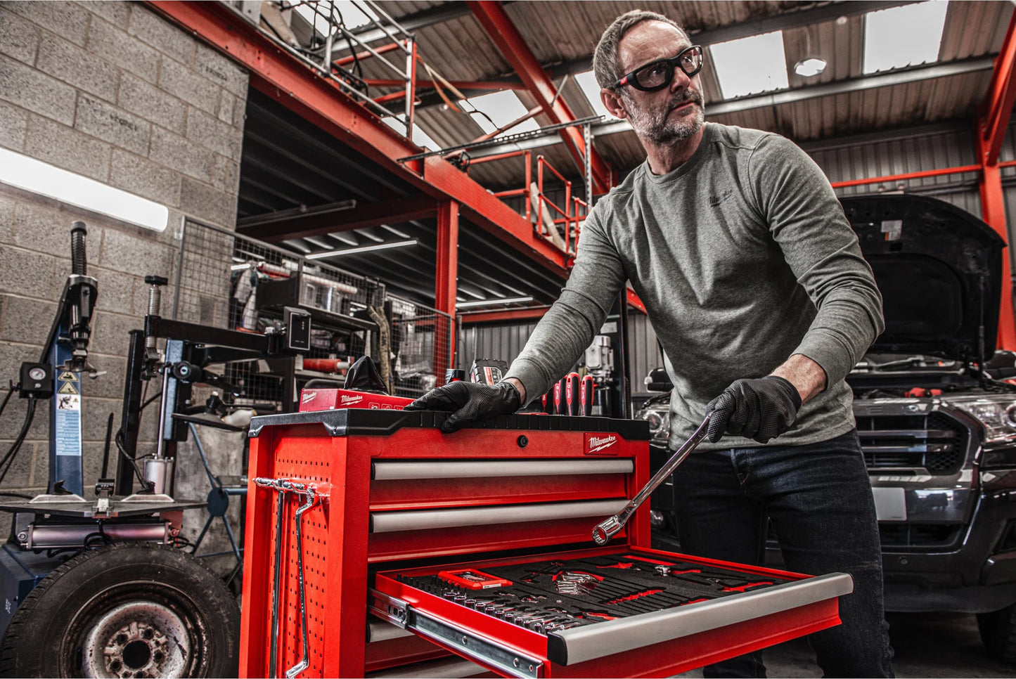 Gereedschapswagen met 7 laden Toolguard 69 cm Milwaukee