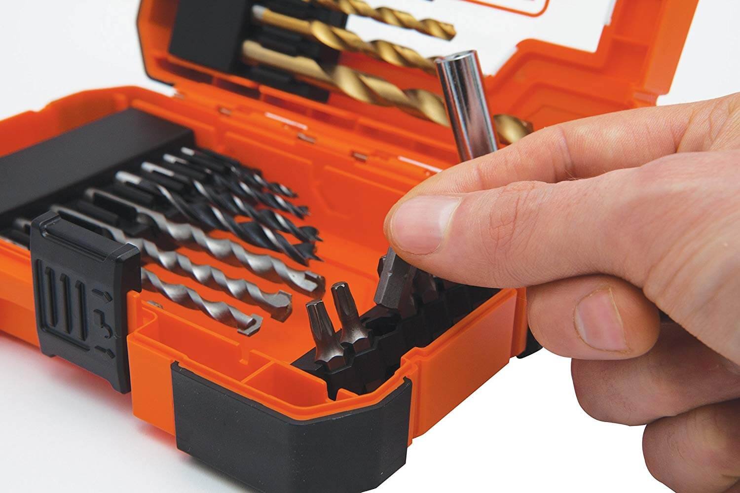 Juego de 27 Piezas para Atornillar y Taladrar con brocas "Titanio" Black+Decker A7235