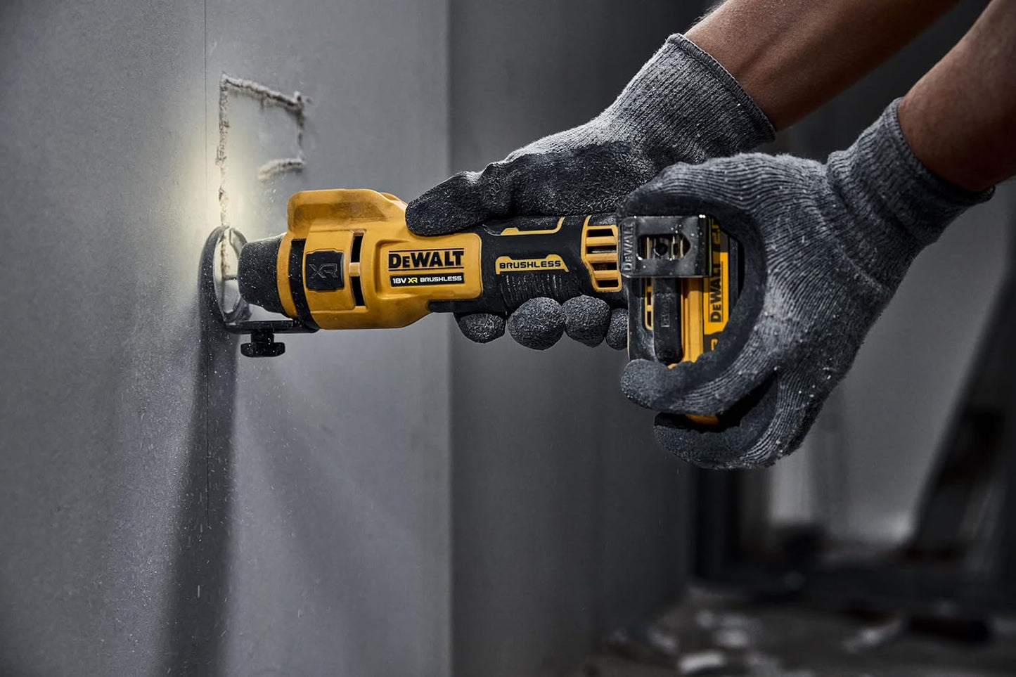 Dewalt DCE555N-XJ 18V XR gipszaagmachine