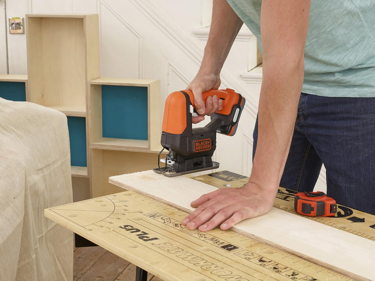 12V decoupeerzaag met houtzaagblad Black+Decker BDCJS12N