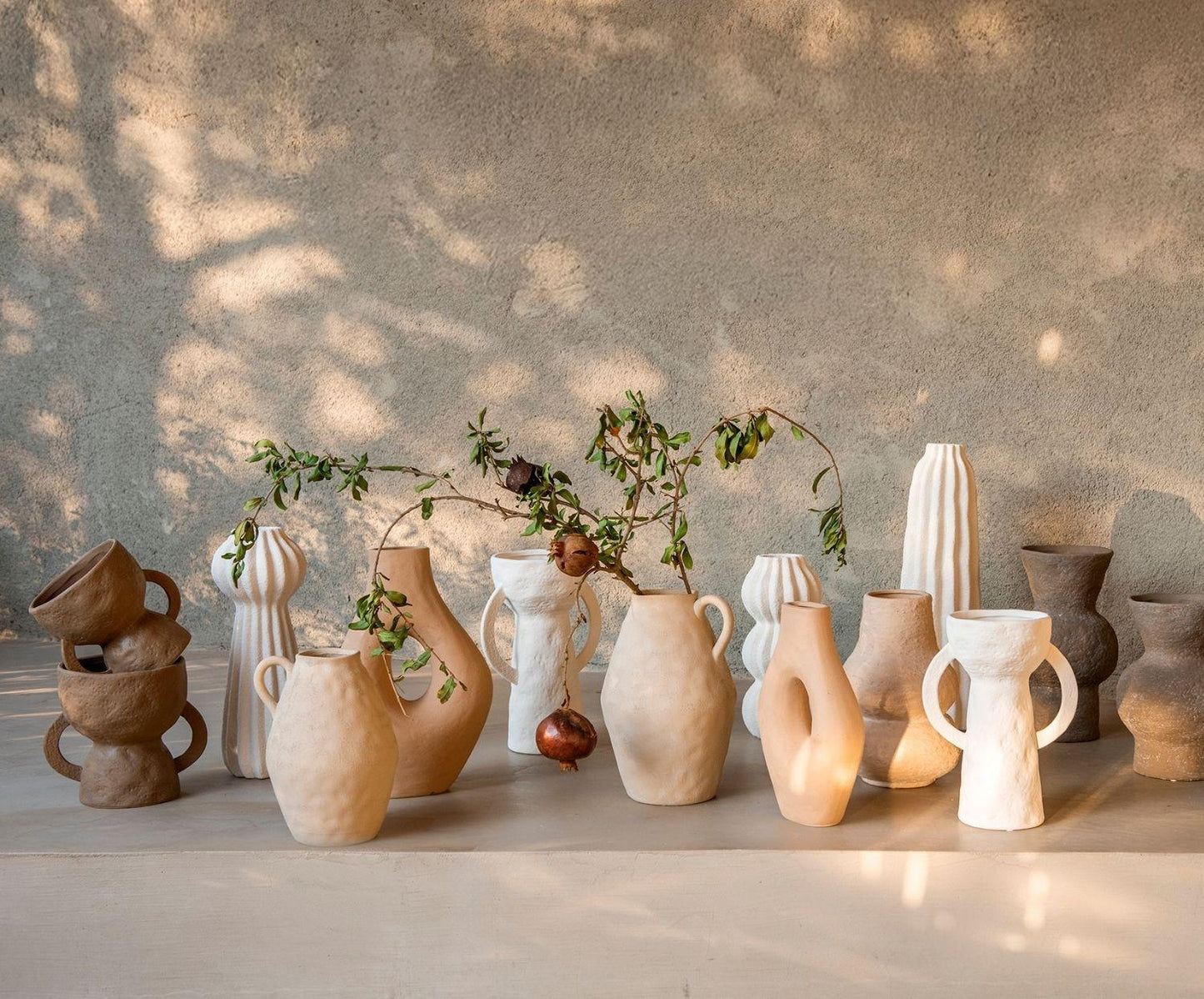 Beige aardewerken vaas Masaka 30 cm Andrea House