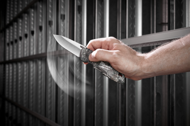 Mes met scherp lemmet, camouflage FASTBACK Milwaukee