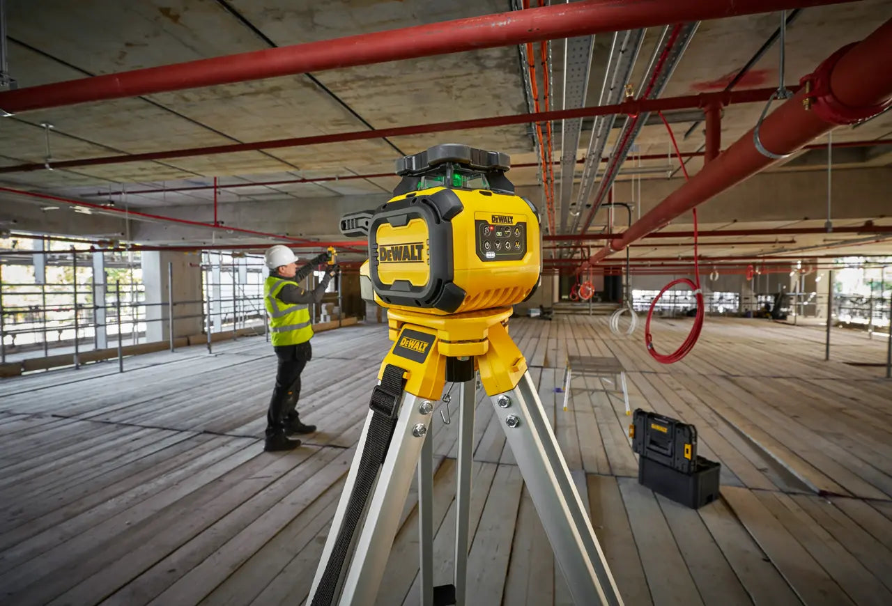 Zelfnivellerende groene roterende laserkit met USB-C, 600 m, met detector Dewalt DCLE15221G